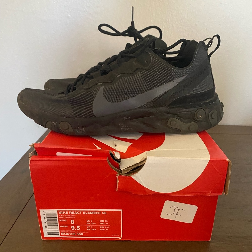 Nike React Element size 8 Mens